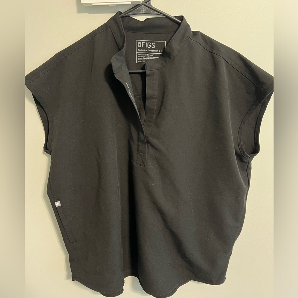 FIGS Rafaela Scrub Top